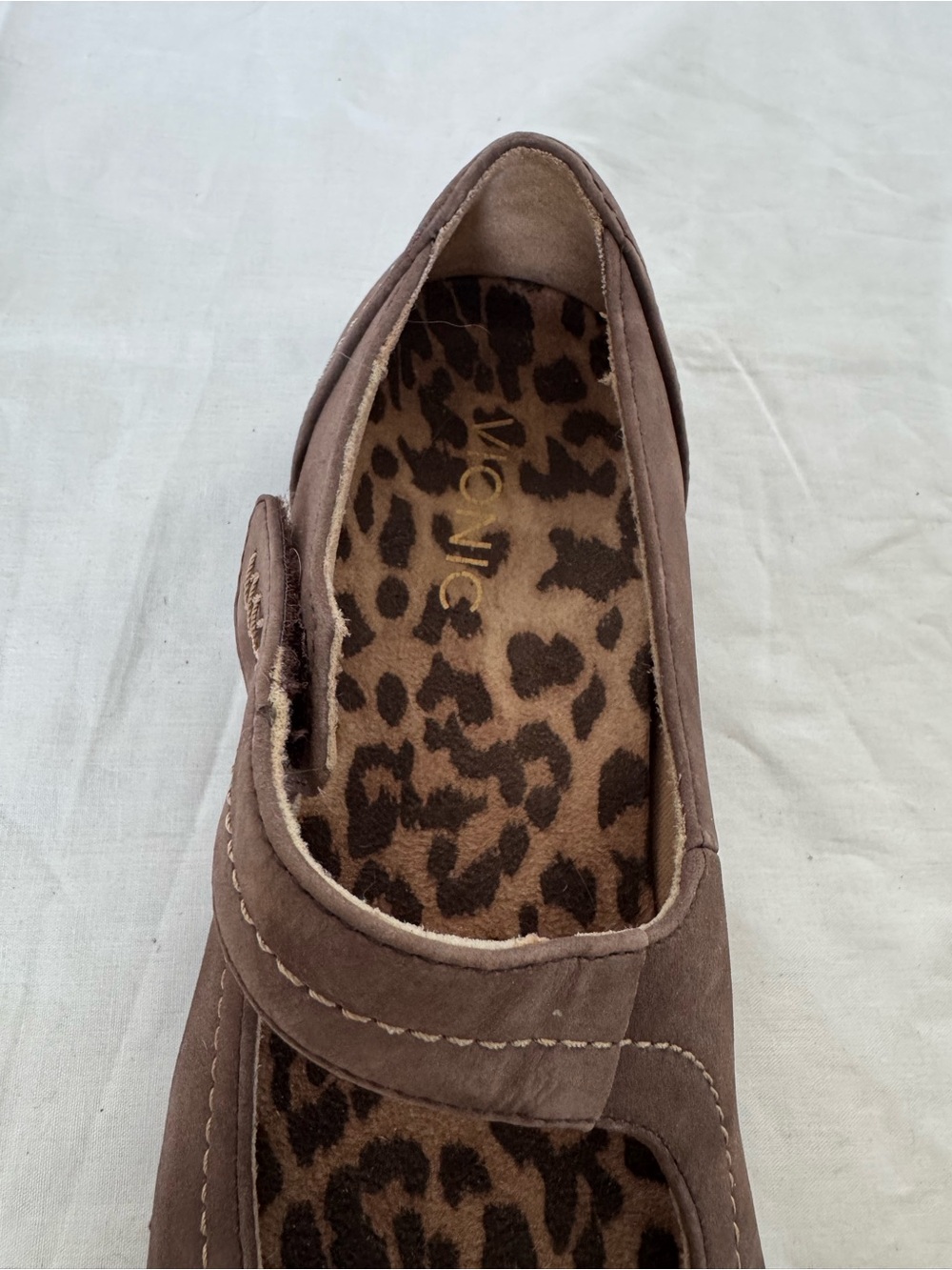 VIONIC Brown Mary Jane Flats Size 8 - Picture 4 of 8